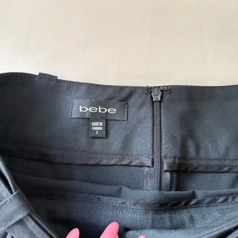 Bebe Black Pencil Skirt Button Waist Detail‎ Career Workwear Size 2